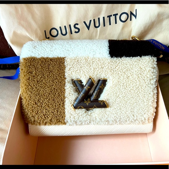 Louis Vuitton Handbags - Limited Edition Brown Twist Handbag Teddy Fleece w/Epi Leather Mm Shoulder Bag